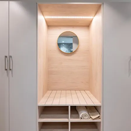 Apartment Fifika's Beachside House *