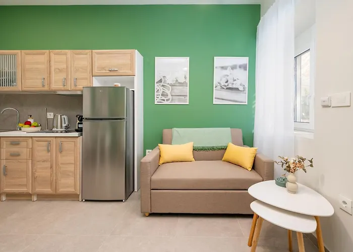 Fifika's Beachside House Apartman Kosz