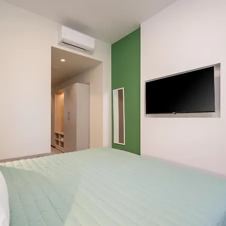 Διαμέρισμα Fifika's Beachside House *